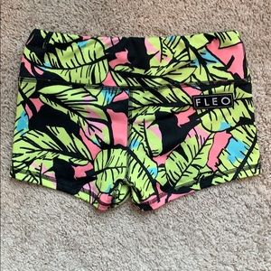 Fleo “Miami Leaf” shorts